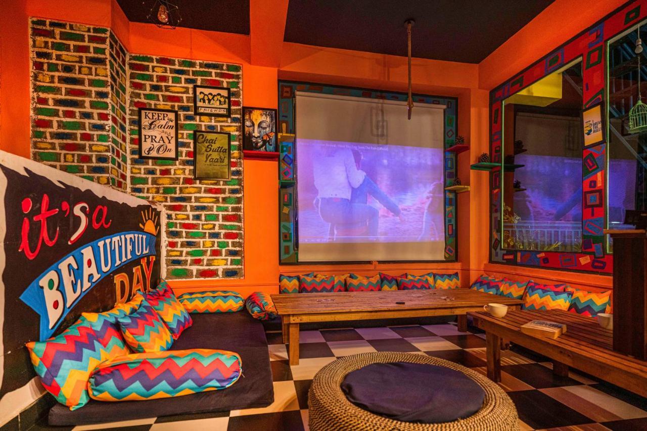 Flyaway Hostel Mcleod Ganj Buitenkant foto