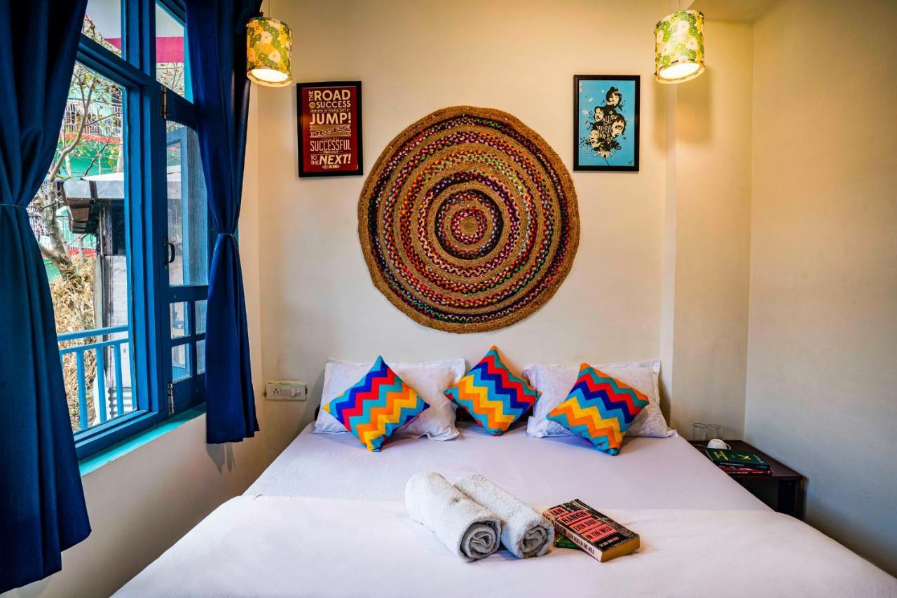 Flyaway Hostel Mcleod Ganj Buitenkant foto